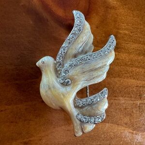 Vintage Monet signed Bird Pin